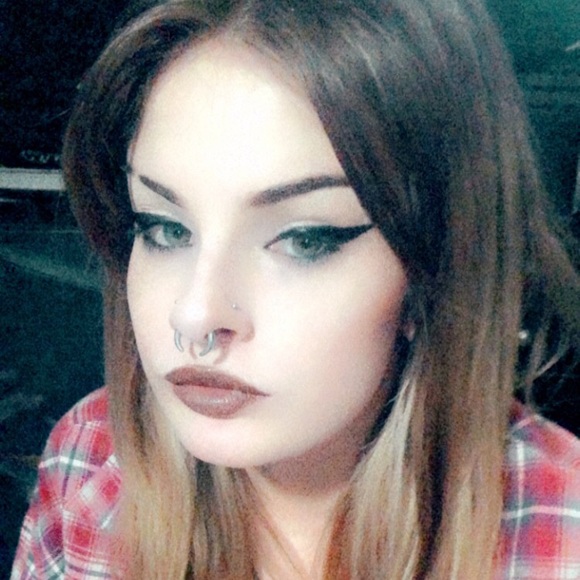 Meet your Posher, Dylan - Picture 1 of 2